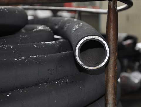 DN300天然橡膠耐磨耐溫軟管的優(yōu)異性能