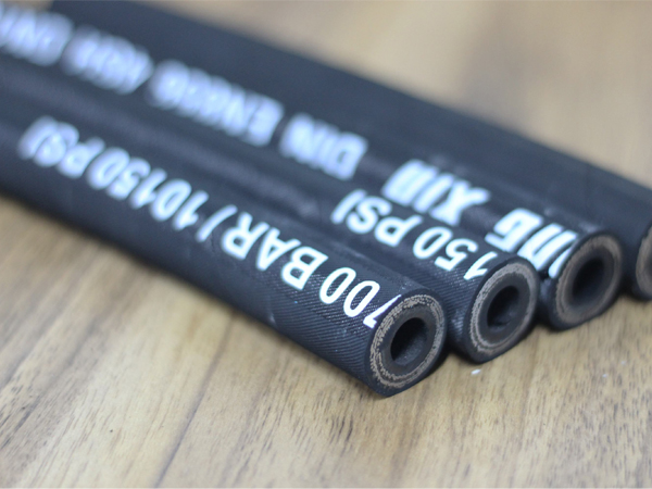  探究橡膠管新材料：TPU與復(fù)合材料科技前沿