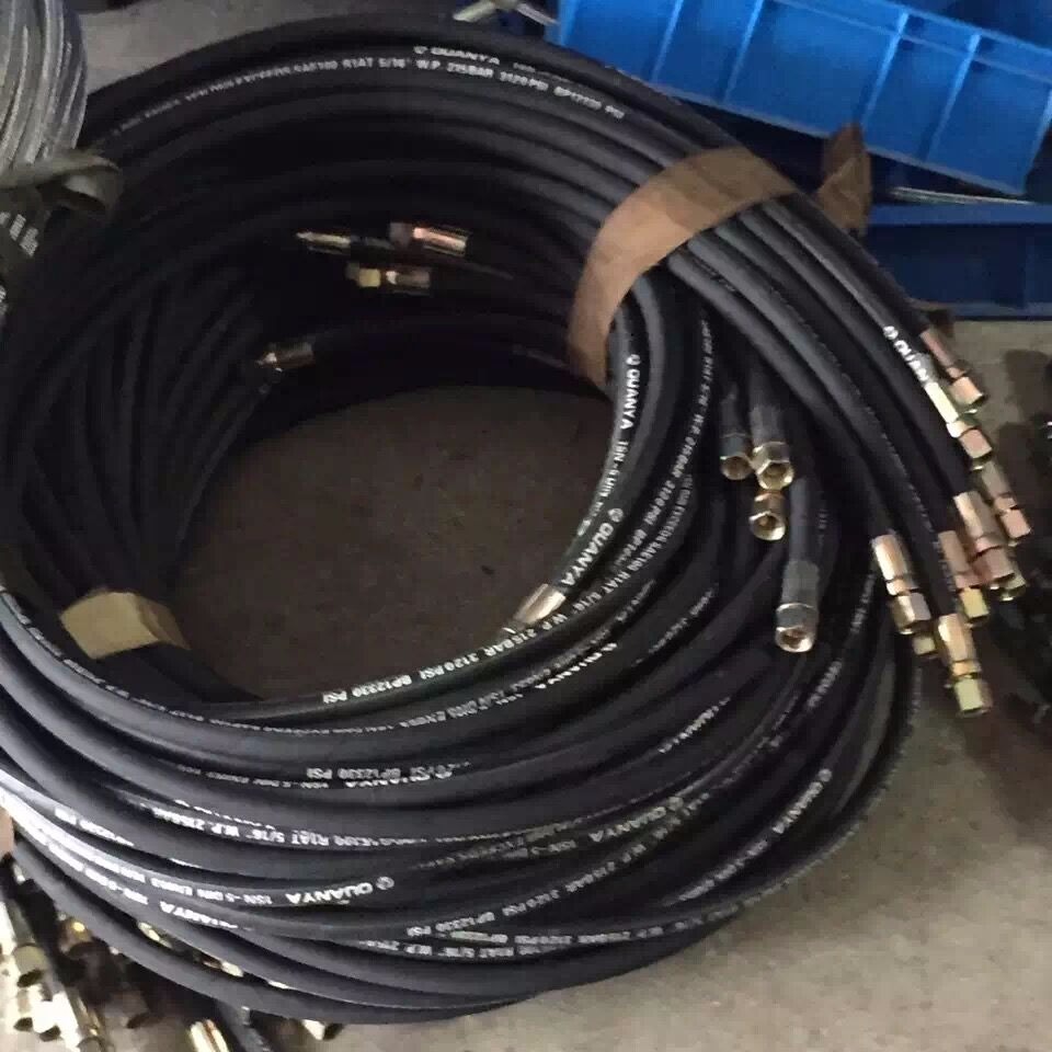 鋼絲高壓膠管在挖掘機(jī)中的應(yīng)用